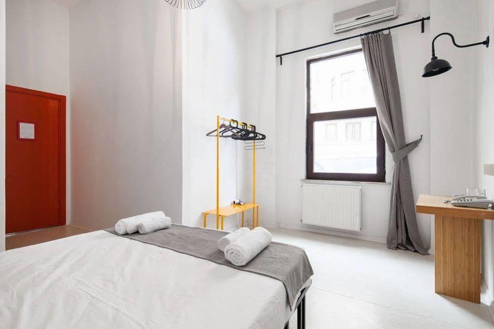 Melek Hotels Pera Истанбул Екстериор снимка
