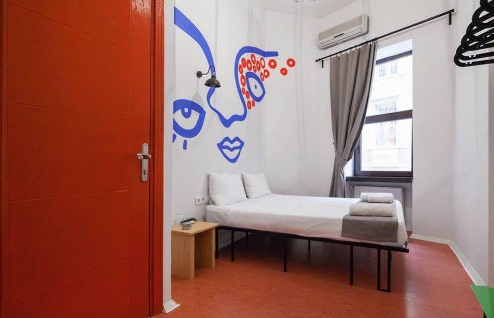 Melek Hotels Pera Истанбул Екстериор снимка